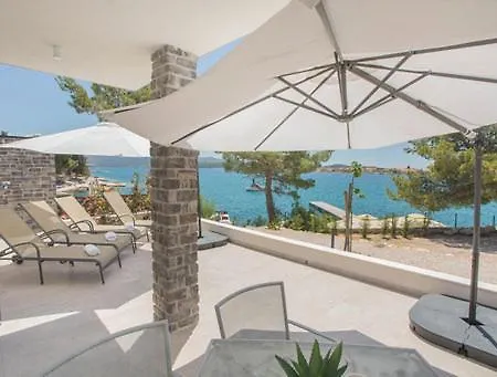 Pansion Zlatna Ribica Brodarica (Sibenik-Knin)