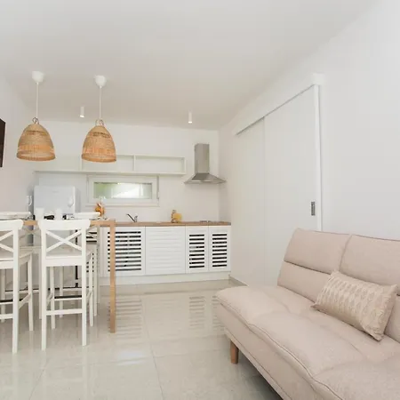 Guest house Pansion Zlatna Ribica Brodarica (Sibenik-Knin)