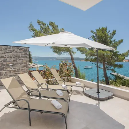 Pansion Zlatna Ribica Gæstehus Brodarica (Sibenik-Knin)