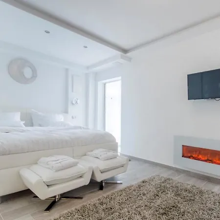 Pansion Zlatna Ribica 3* Brodarica (Sibenik-Knin)