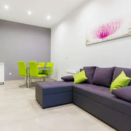 Pansion Zlatna Ribica