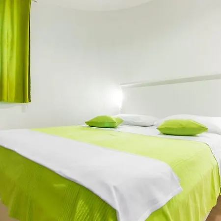 בית הארחה Pansion Zlatna Ribica