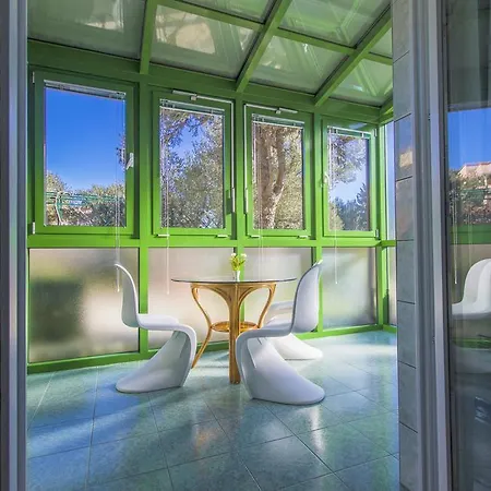 Pansion Zlatna Ribica בית הארחה