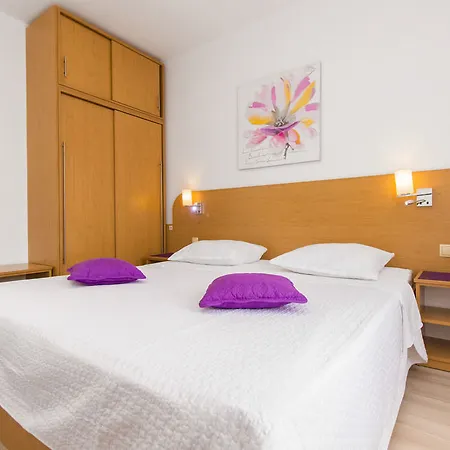 Pansion Zlatna Ribica Brodarica (Sibenik-Knin)