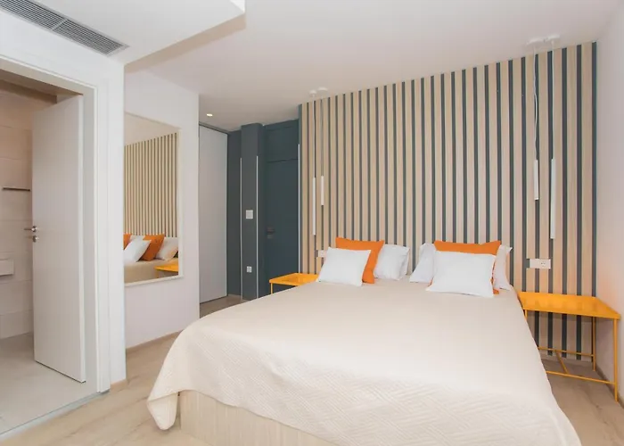 Pansion Zlatna Ribica 3*