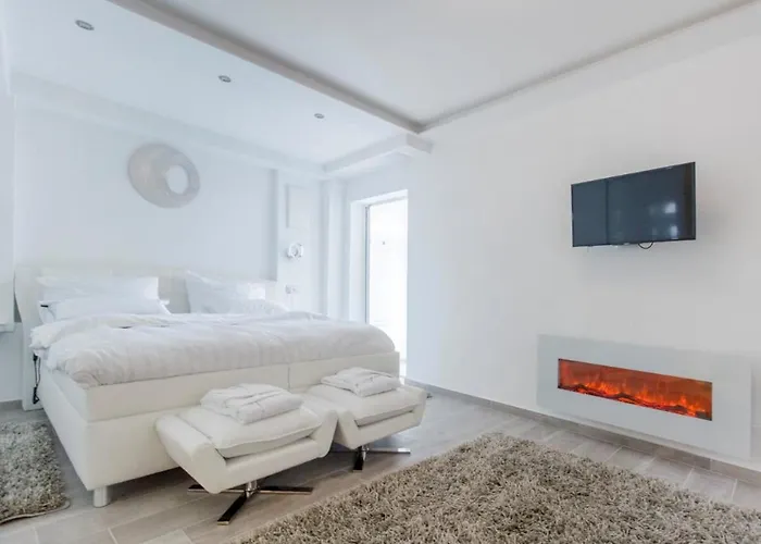 Pansion Zlatna Ribica 3* Brodarica (Sibenik-Knin)