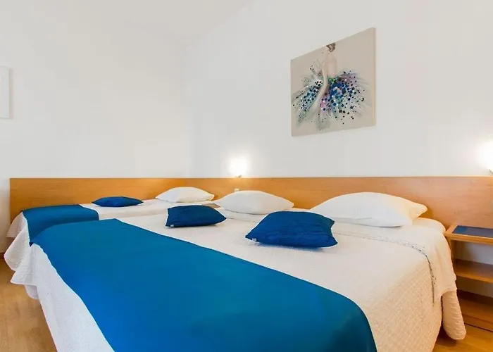 Pansion Zlatna Ribica 3*