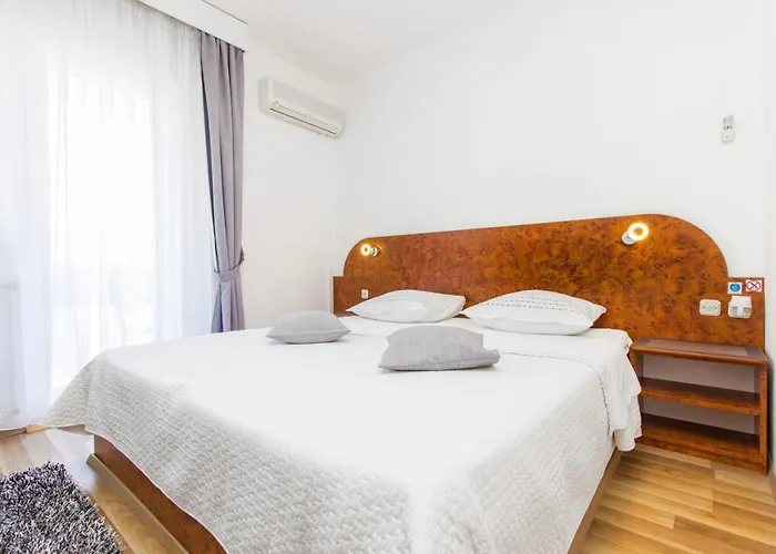 Maison d'hôtes Pansion Zlatna Ribica Brodarica (Sibenik-Knin)