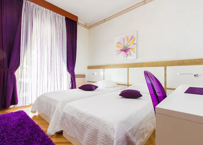 Pansion Zlatna Ribica 3*