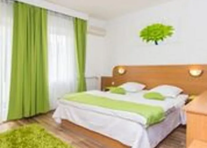 Pansion Zlatna Ribica 3* Brodarica (Sibenik-Knin)